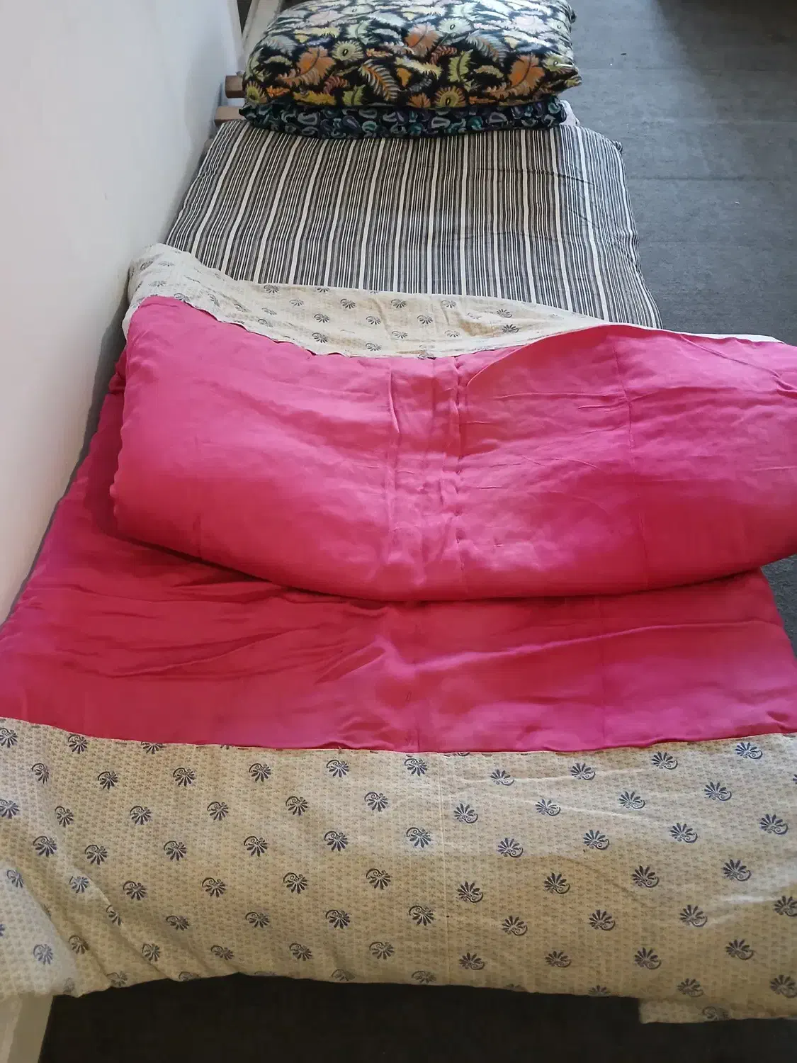 لحاف تشک رو تختی پتو|سرویس روتختی|تهران, بلوار کشاورز|دیوار