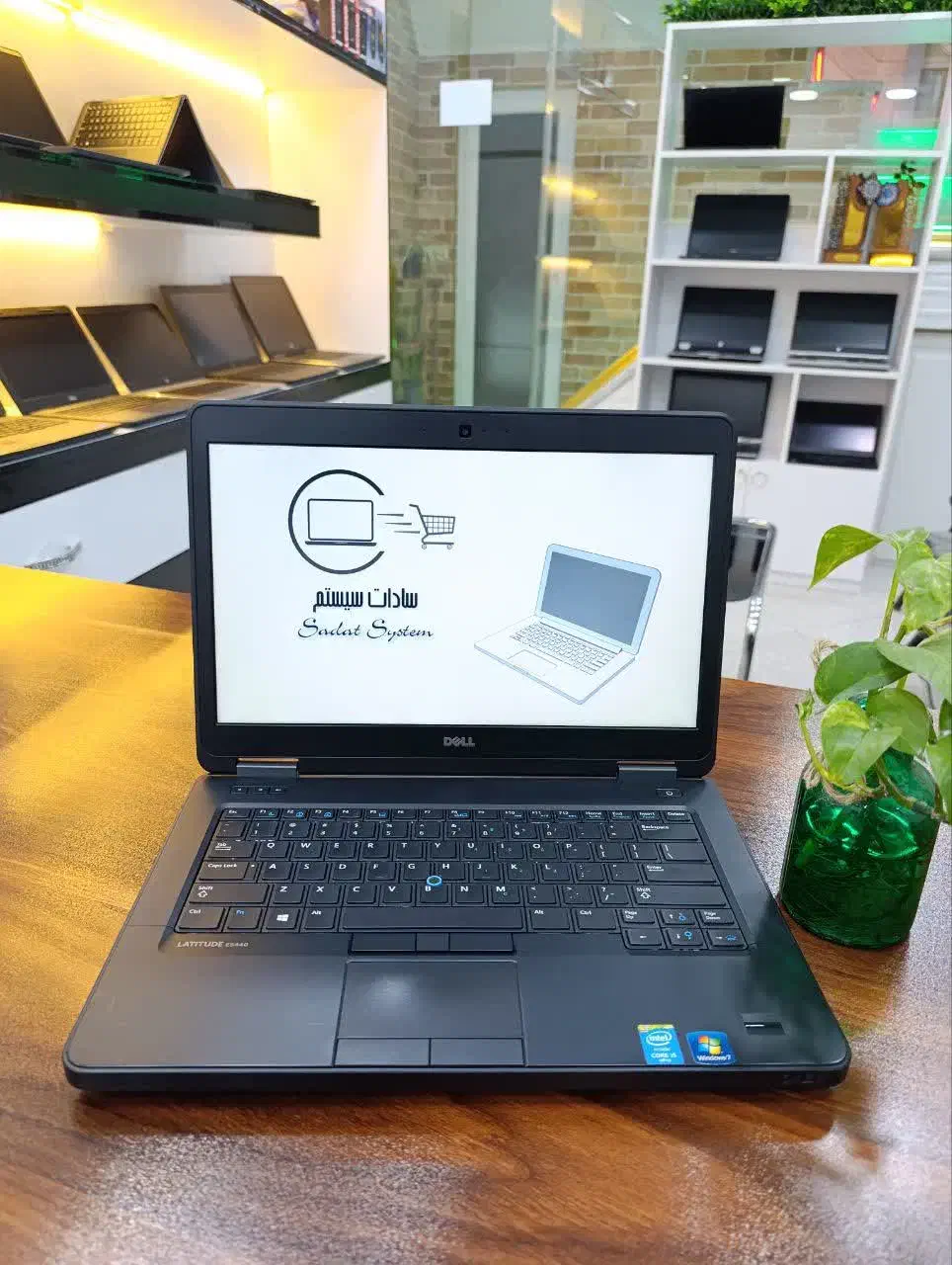 لپ تاپ دل i5 صفحه لمسی در حد شرایط ۱ ساله|رایانه همراه|کاشان, میدانگاه آقا|دیوار