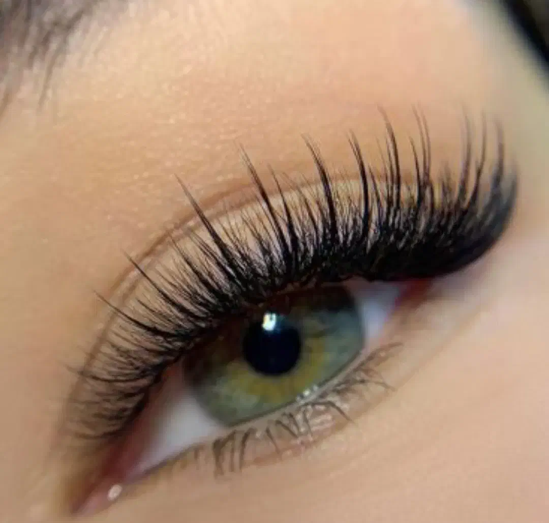 کاشت مژه آموزش مژه|خدمات آرایشگری و زیبایی|خرمآباد, |دیوار