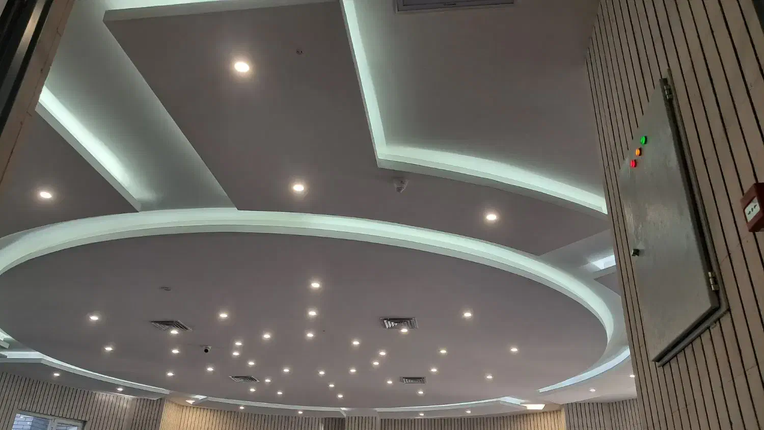 برقکار|خدمات پیشه و مهارت|قزوین, |دیوار