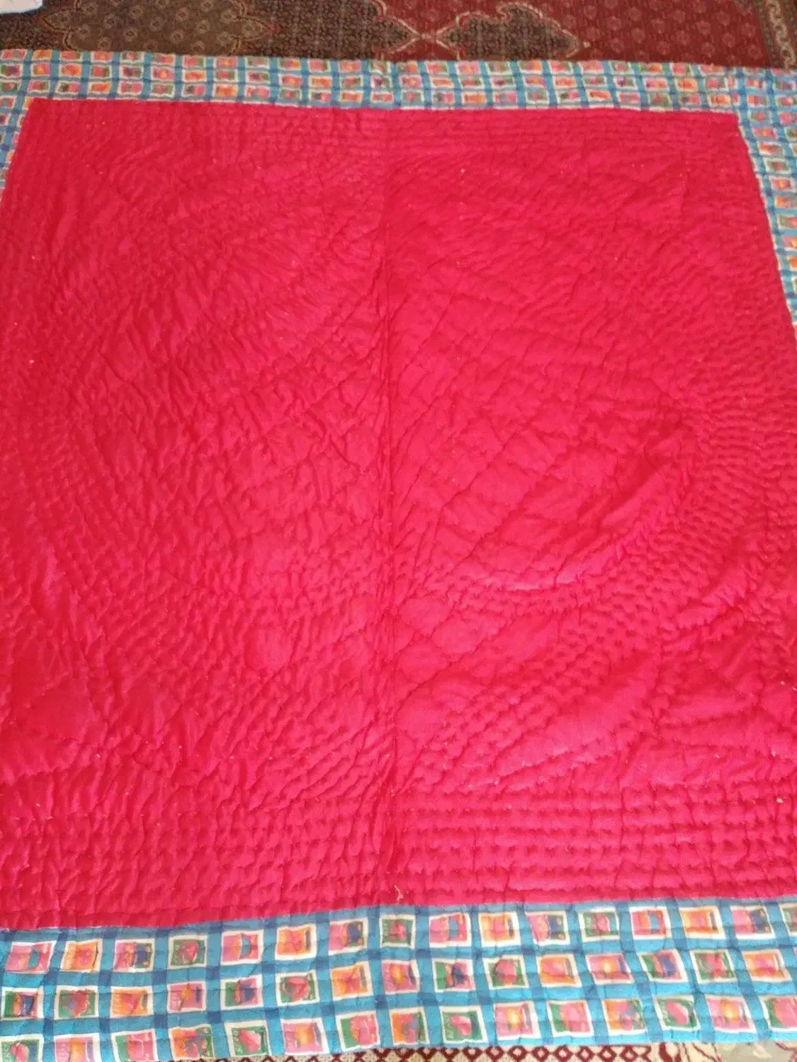 لحاف|رختخواب، بالش، پتو|شیروان (لرستان), |دیوار