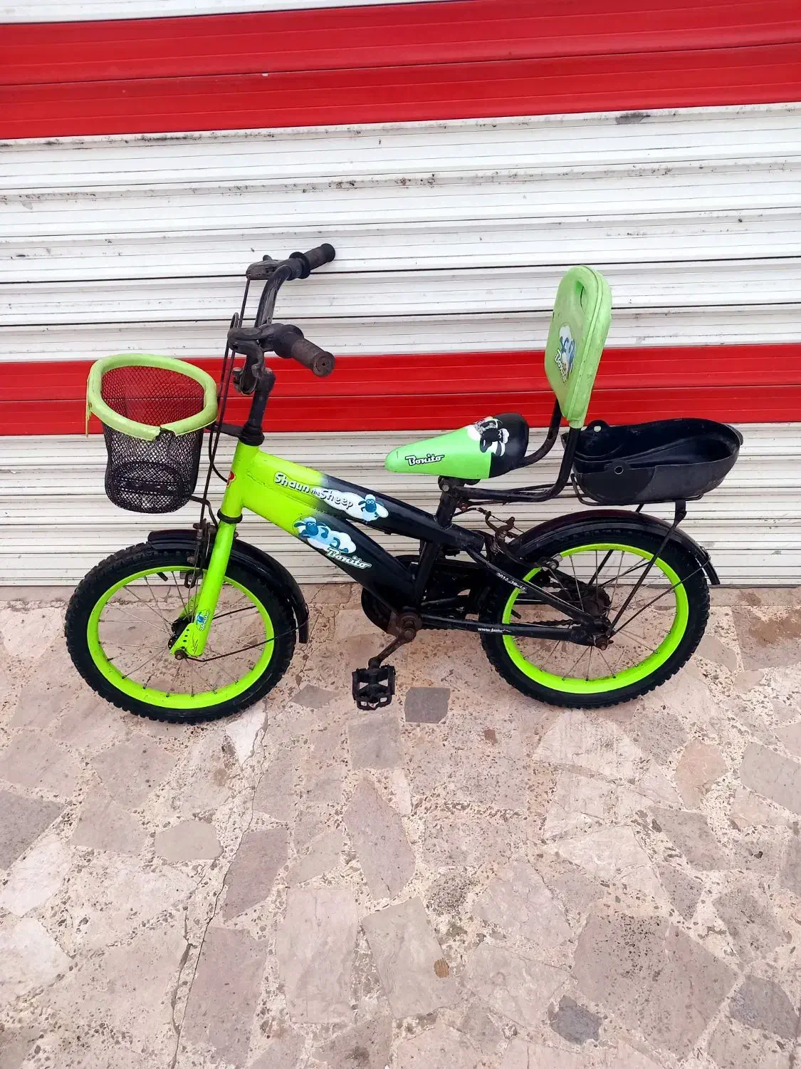 دوچرخه|دوچرخه، اسکیت، اسکوتر|شفت, |دیوار