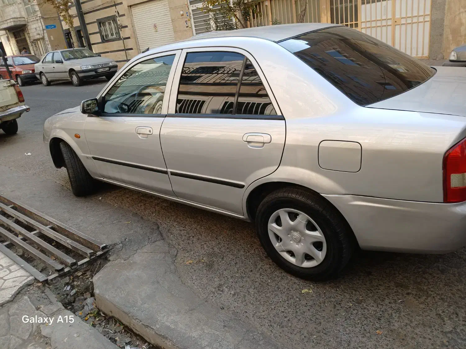 مزدا۳۲۳  مدل ۸۴|خودرو سواری و وانت|تهران, اوقاف|دیوار