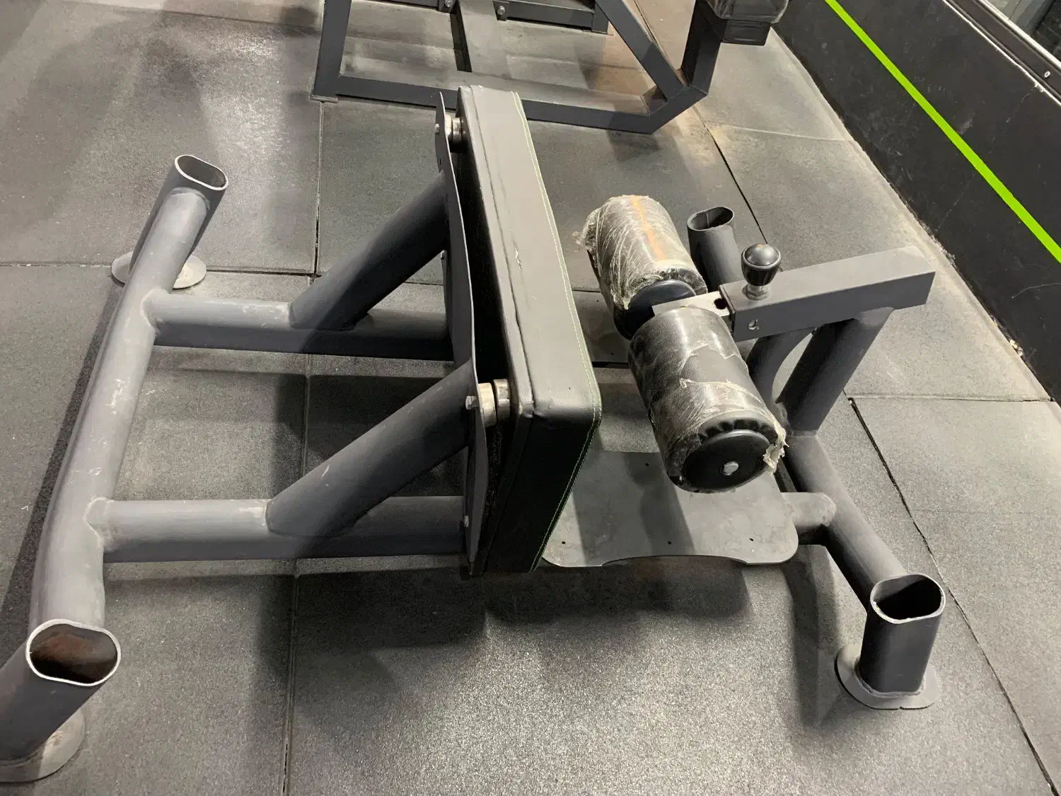 دستگاه بدنساری|تجهیزات ورزشی|پرند, فاز ۳|دیوار