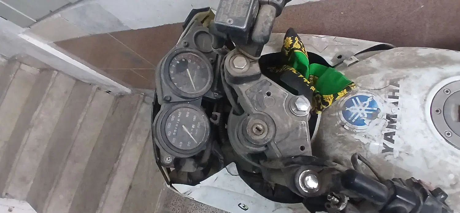 پرواز ۲۰۰ مدل ۹۱|موتورسیکلت|اندیشه, اندیشه فاز ۱|دیوار