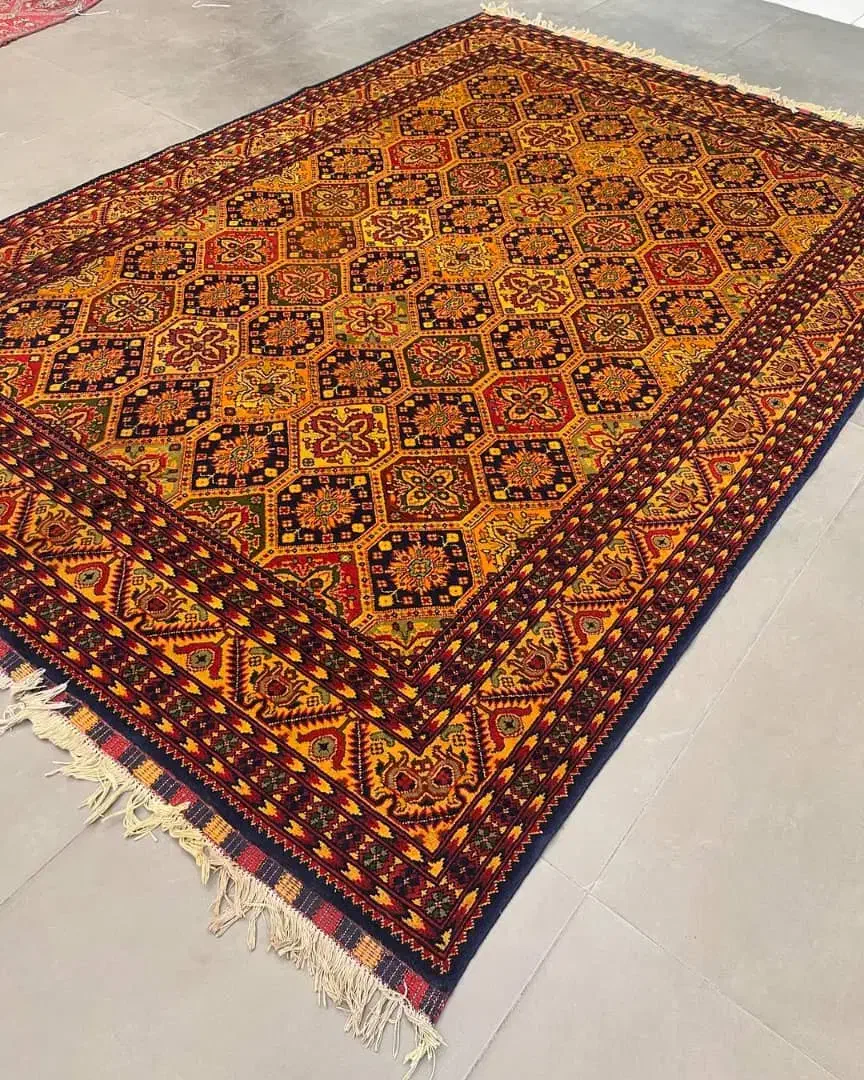 ۶ متری براق|فرش|اراک, |دیوار