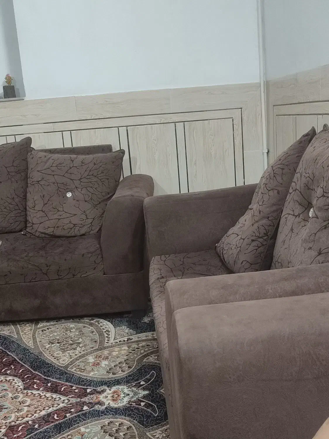 مبل|مبلمان خانگی و میز عسلی|شاهین‌شهر, سعدی شمالی|دیوار
