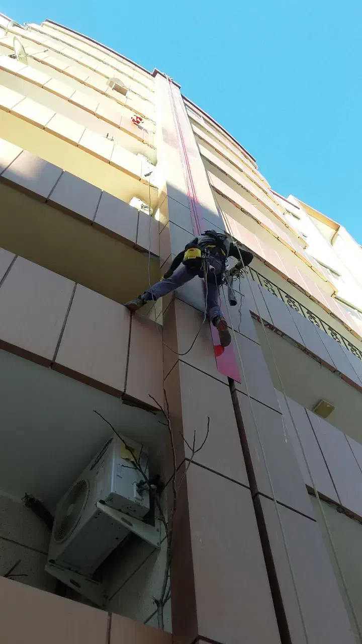 پیچ و رولپلاک سنگنما(کار در ارتفاع)|خدمات پیشه و مهارت|اراک, |دیوار