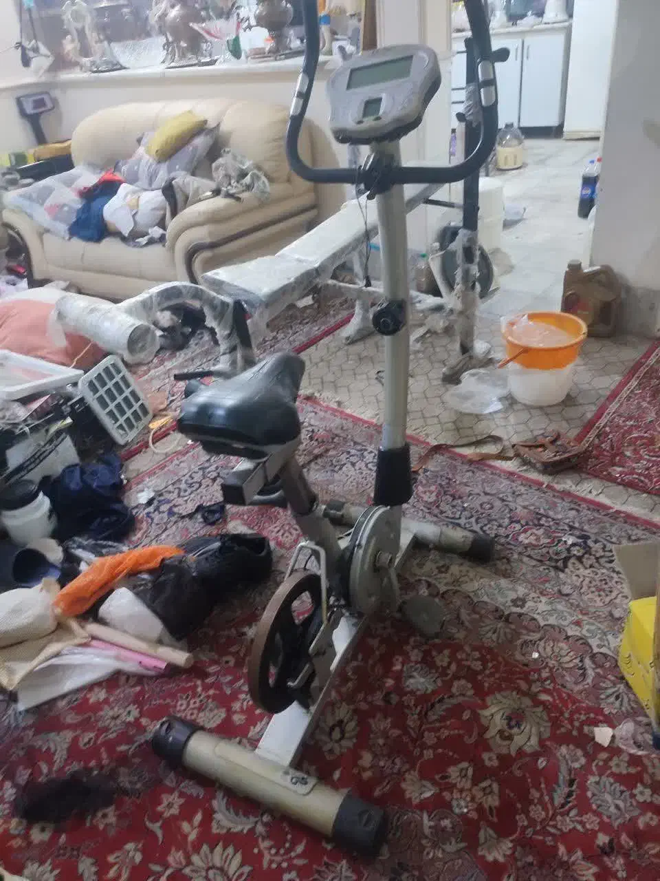 دوچرخه ثابت و نیز پرس سینه چند کاره|تجهیزات ورزشی|قم, مصلاء|دیوار