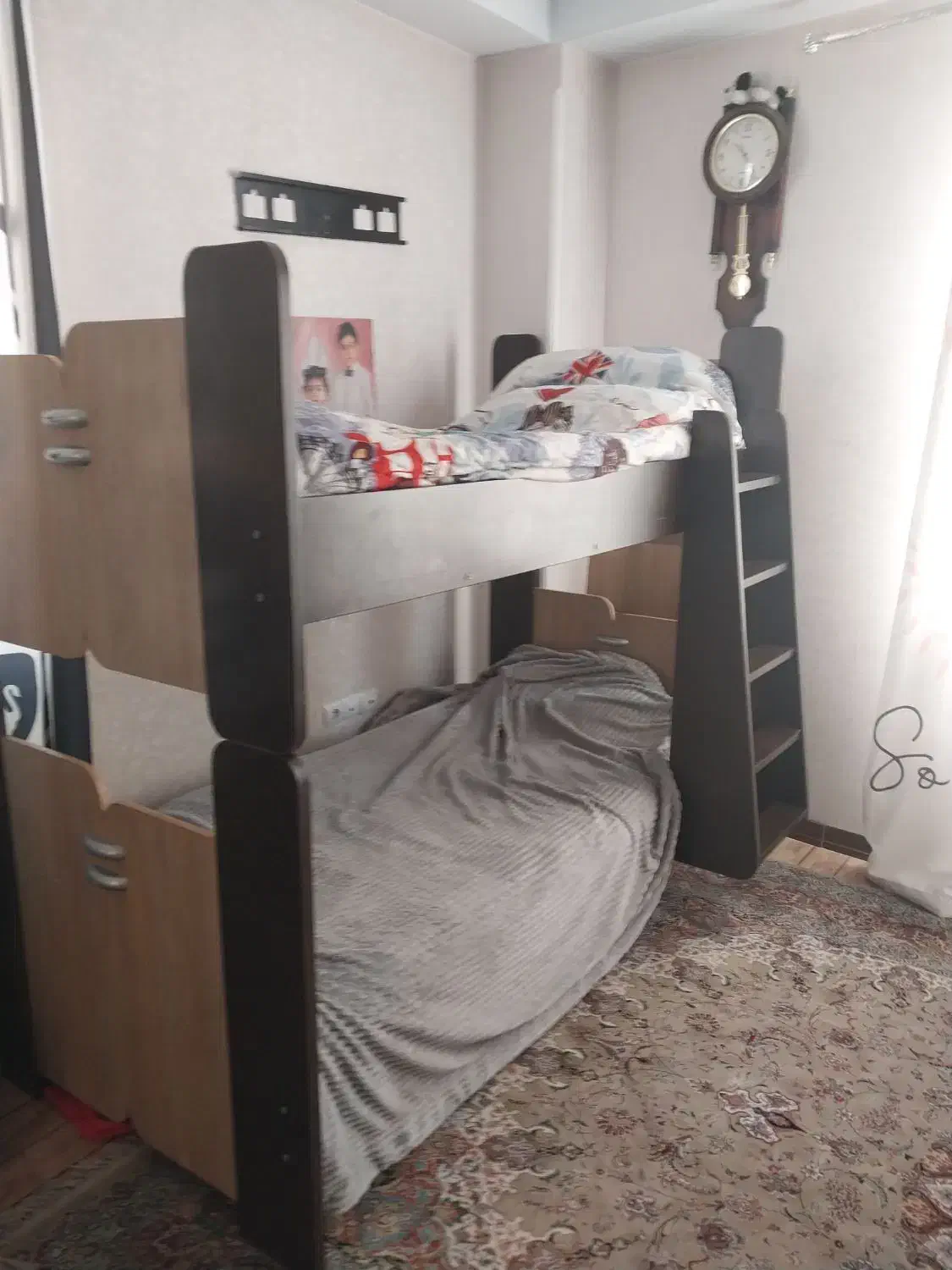 سرویس خواب ۲ طبقه سالم همراه کتابخانه ومیز تحریر|تخت و سرویس خواب|اسلامشهر, شهرک قائمیه|دیوار
