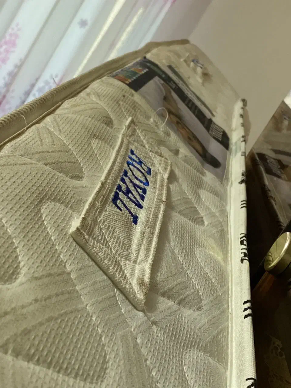 تشک رویال دونفره کاملا سالم|تشک تختخواب|رودسر, |دیوار