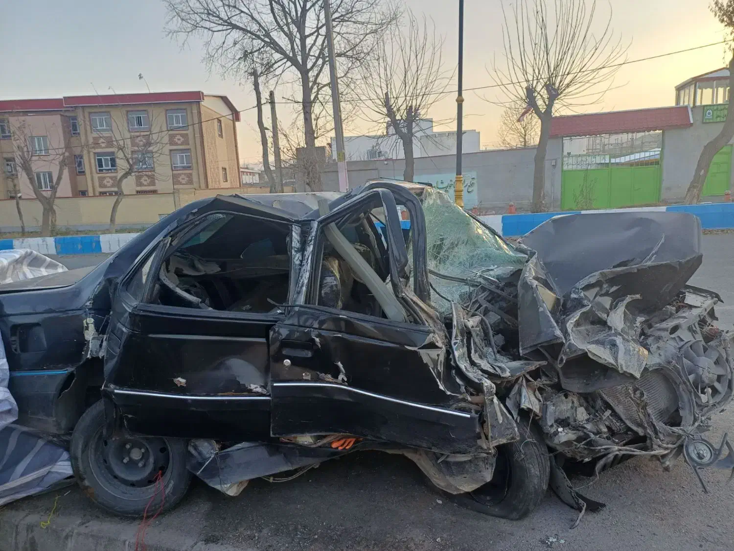 پژو405تصادفی|خودرو سواری و وانت|ورزقان, |دیوار