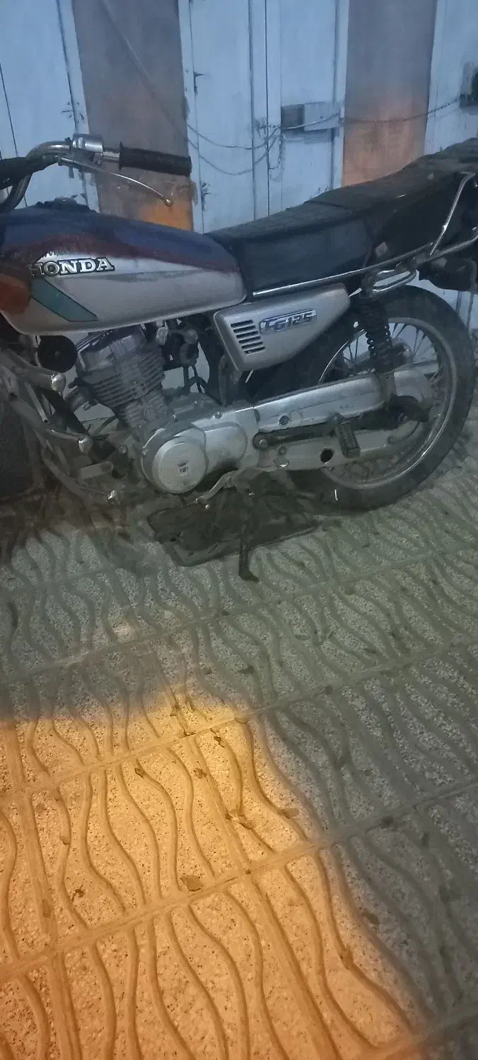 هندا ۹۳|موتورسیکلت|سبزوار, شرق کال میانی|دیوار