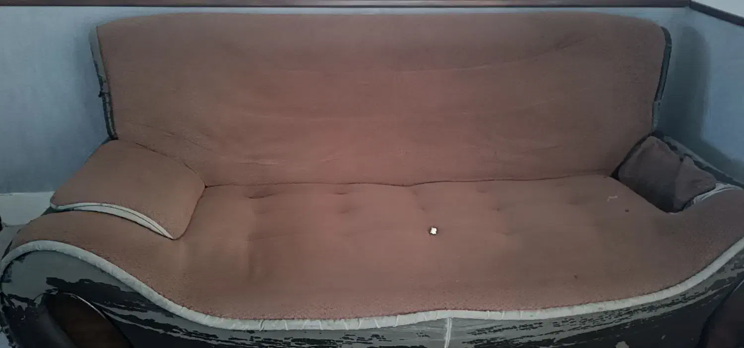 فروش فوری مبل هفت نفره خارجی|مبلمان خانگی و میز عسلی|اصفهان, سرچشمه|دیوار