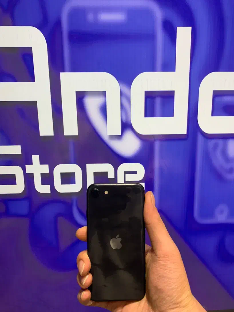 Iphone se 2020 64gig|موبایل|اصفهان, باغ زرشک|دیوار