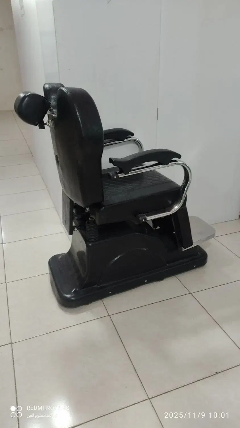 صندلی آرایشگاه نو نو|آرایشگاه و سالنهای زیبایی|جیرفت, |دیوار