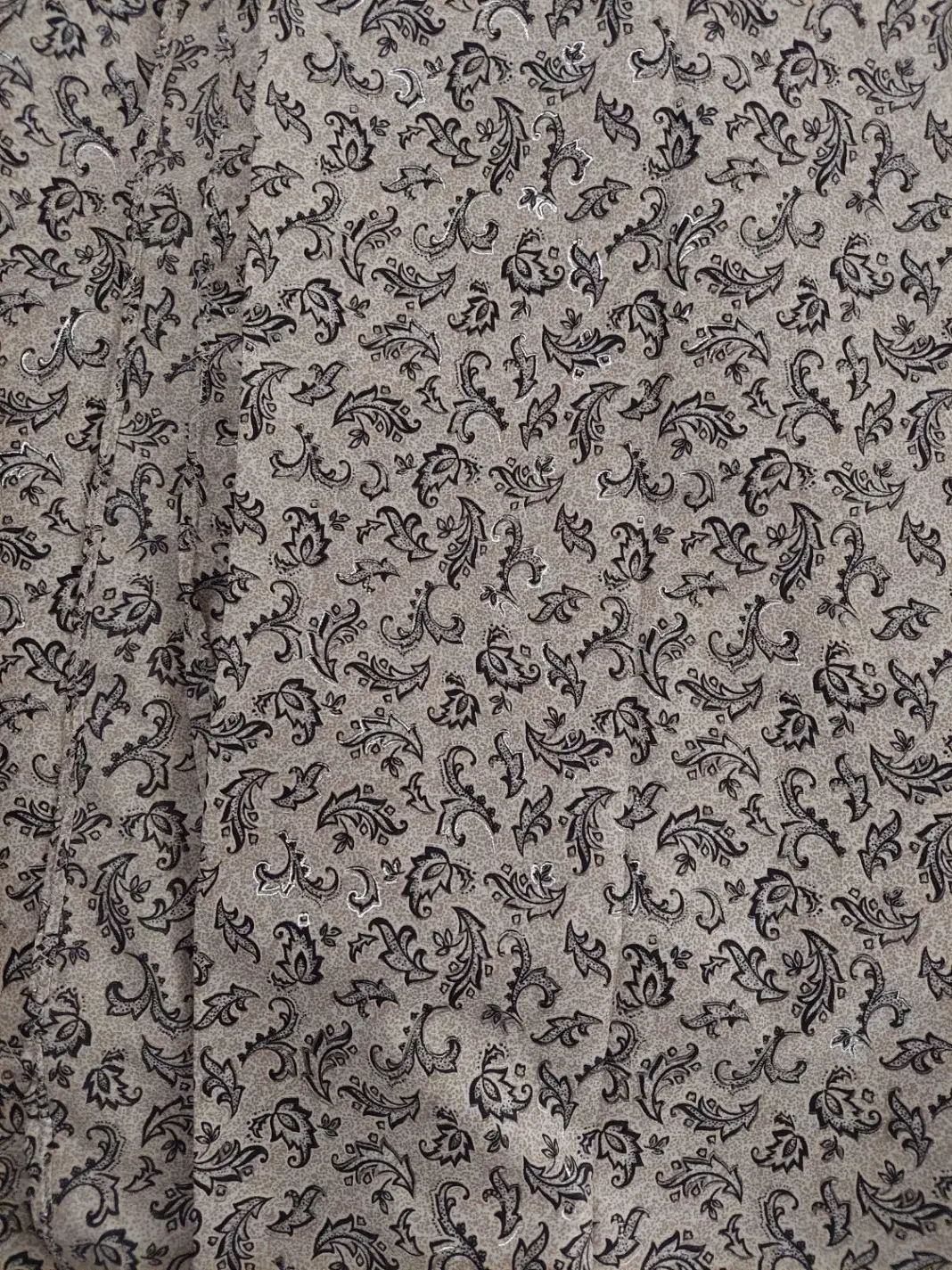 چادر رنگی دوخته|لباس|شاهین‌شهر, مسکن مهر|دیوار