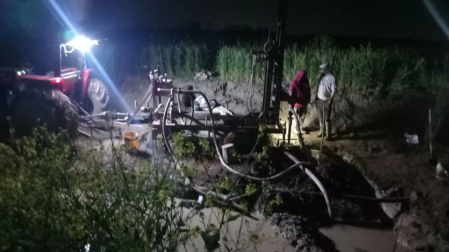 حفاری چاه مته ای لوتاری بتنی مته بغل لالی روبی|خدمات پیشه و مهارت|تاتار علیا, |دیوار