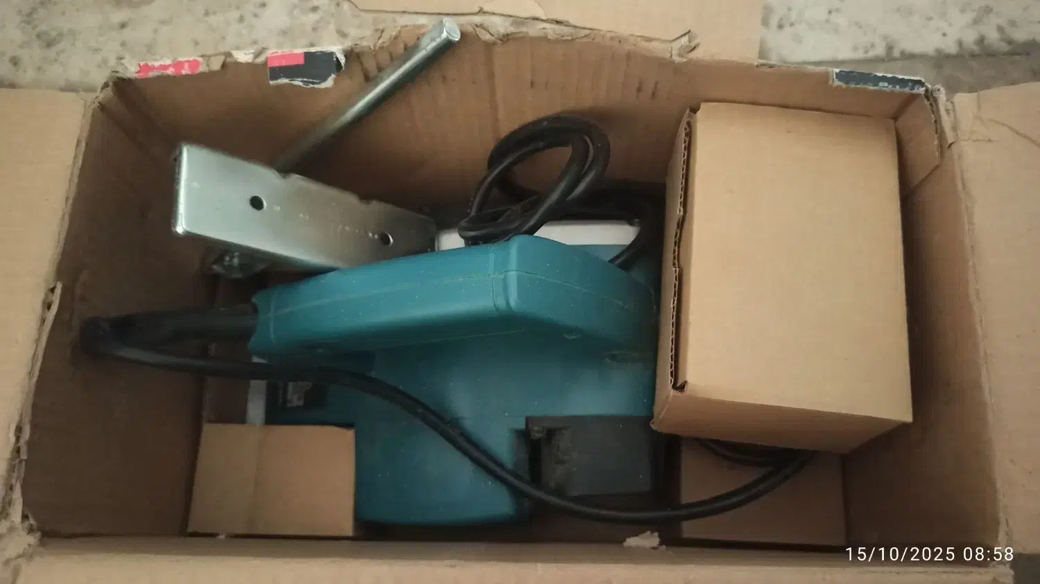 رنده نجاری  و میخکوب بادی|ابزارآلات|ساوه, |دیوار