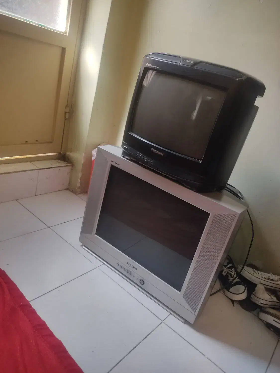 دو عدد تلویزیون سالم|تلویزیون و پروژکتور|بیرجند, |دیوار