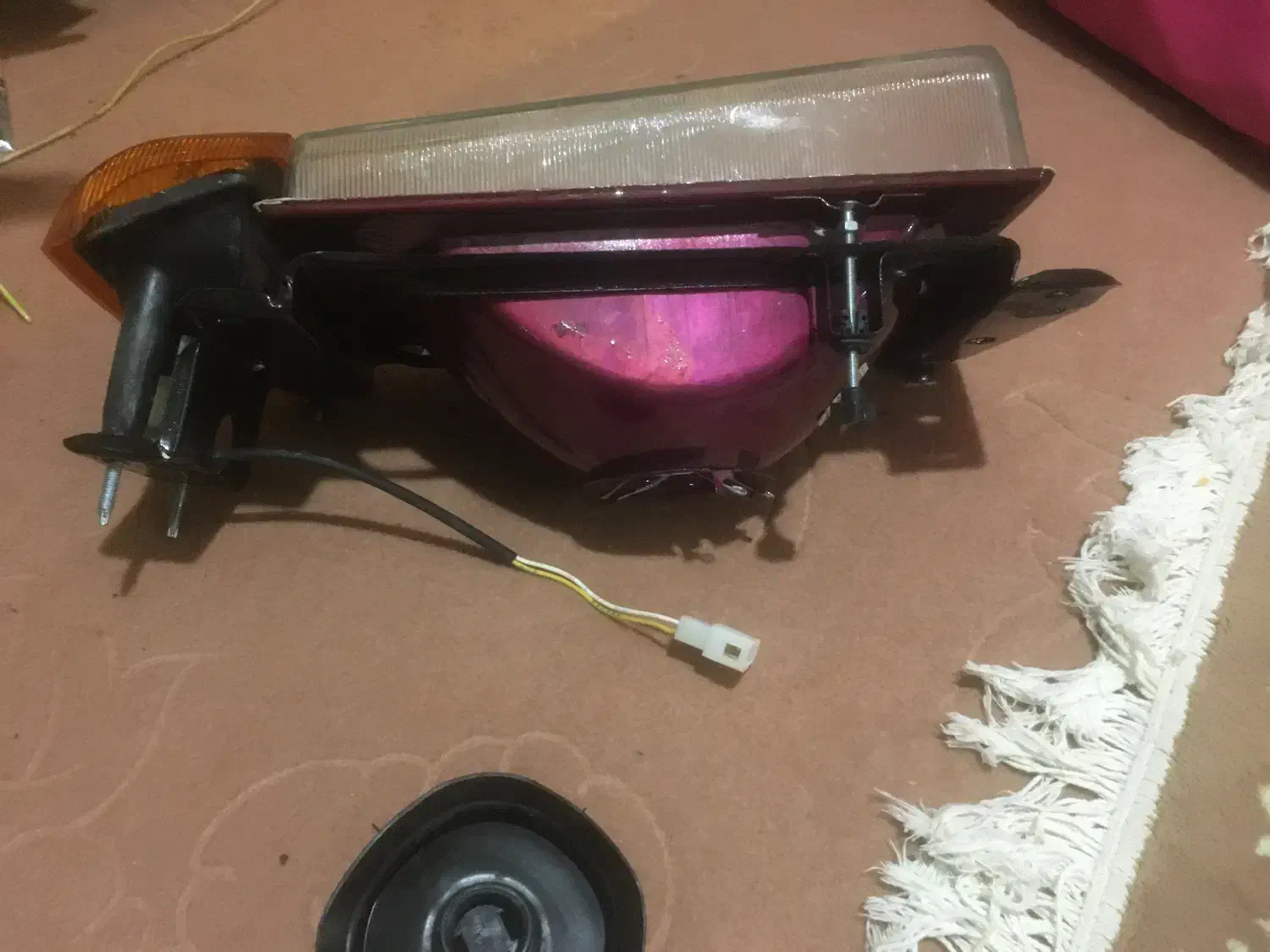 دو جفت چراغ جلو و دو جفت چراغ عقب پیکان|قطعات یدکی و لوازم جانبی|لوندویل, |دیوار