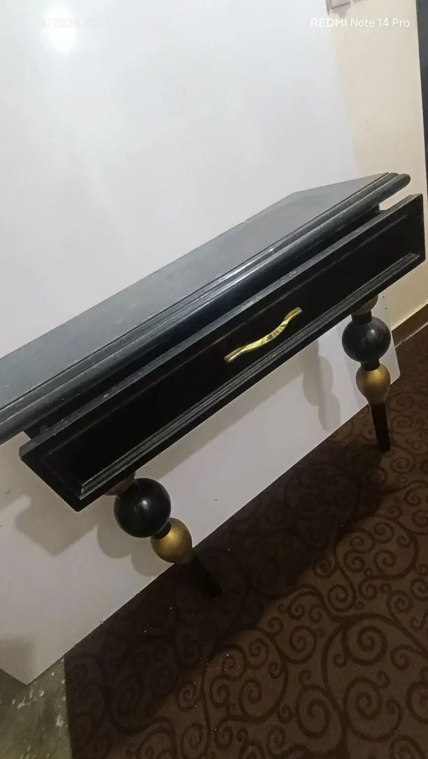 تجهیزات آرایشگاهی|آرایشگاه و سالن‌های زیبایی|برازجان, |دیوار