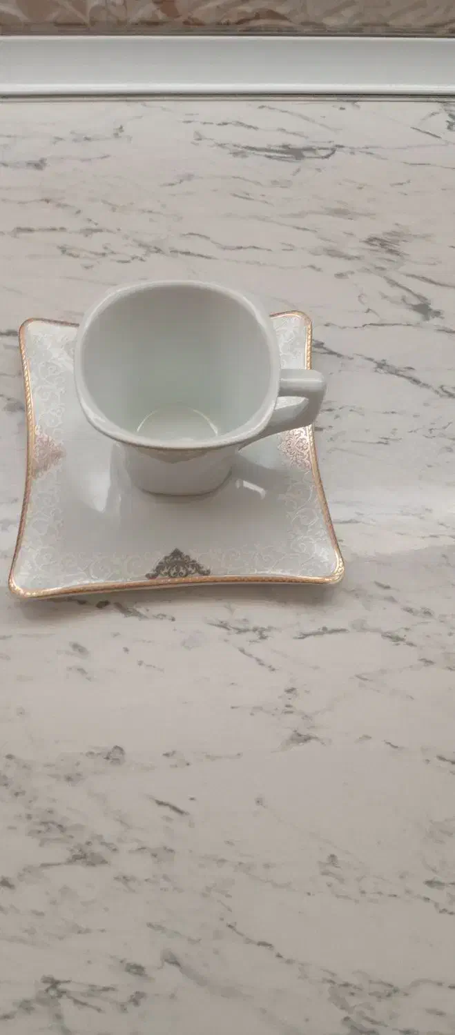 فنجان|ظروف سرو و پذیرایی|سلماس, |دیوار