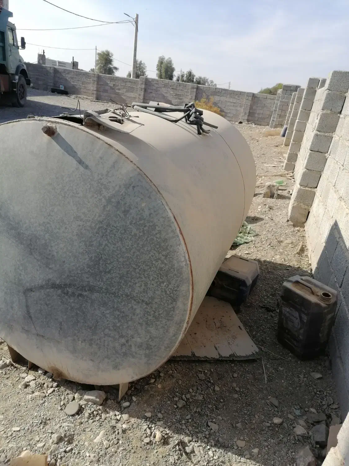 تانکر 2000لیتری|مصالح و تجهیزات ساختمان|اسماعیلی, |دیوار