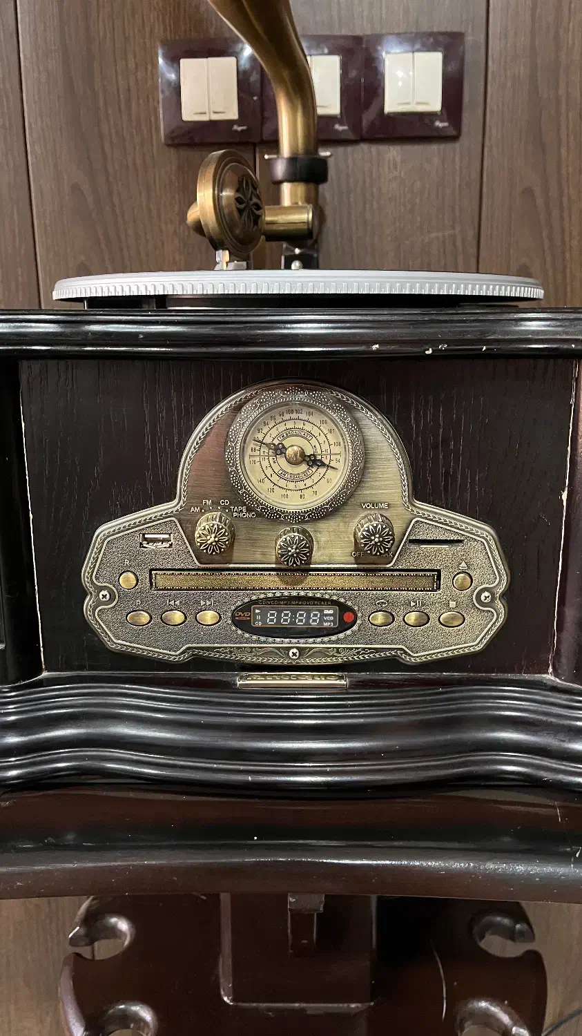 گرام همراه میز در حد نو|سیستم صوتی خانگی|لردگان, |دیوار