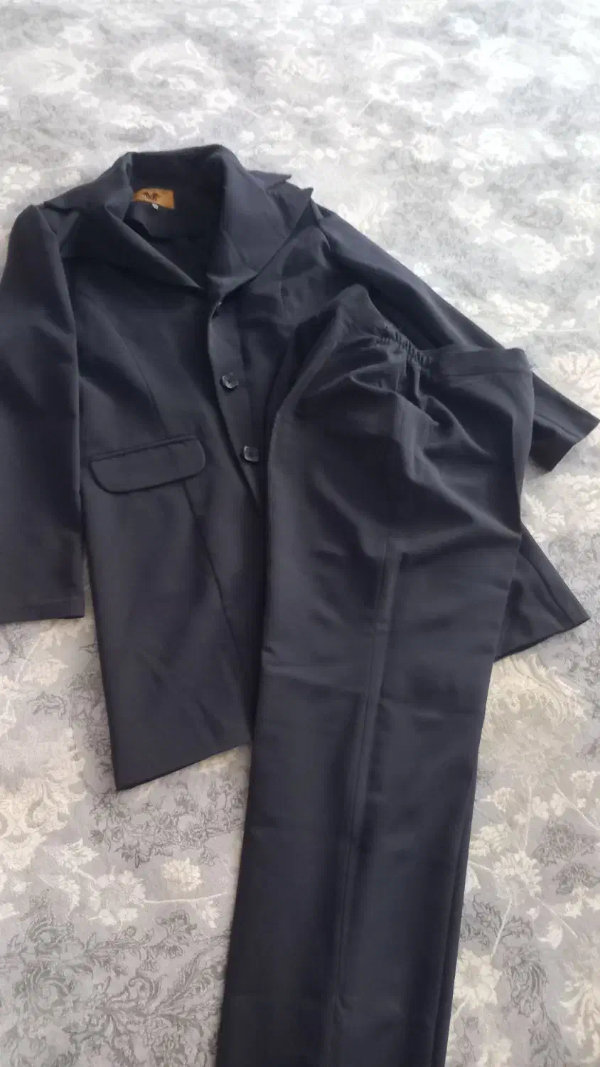 مانتو شلوار|لباس|قدس, شهر‌قدس|دیوار