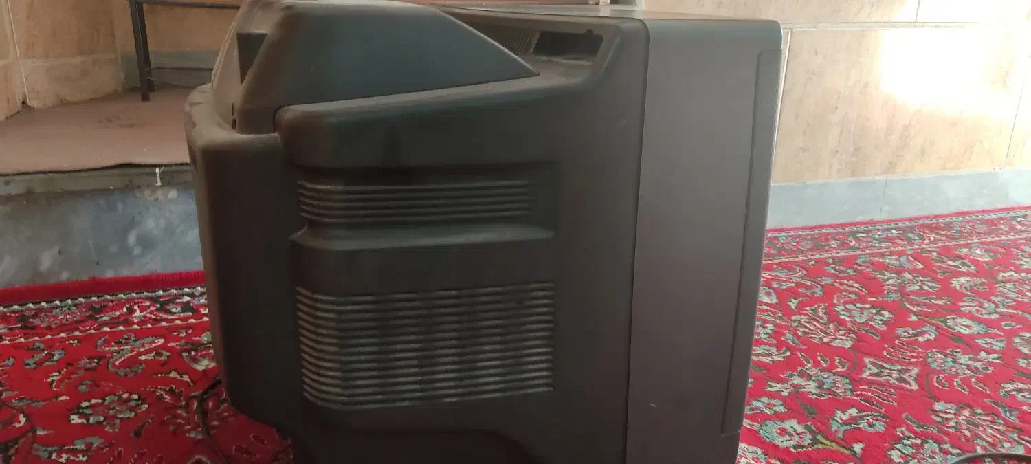 تلویزیون قدیمی|تلویزیون و پروژکتور|اقبالیه, |دیوار