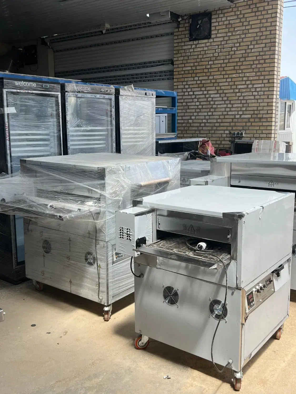 فرریلی پیتزا|کافی‌شاپ و رستوران|رباط‌کریم, شهرک صنعتی پاسارگاد|دیوار