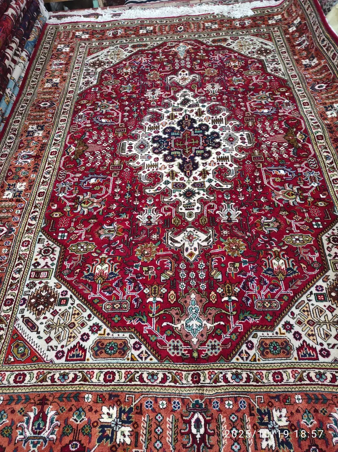 جفت۶متری تقریباً نو خیلی کم کارکرده|فرش|مراغه, |دیوار