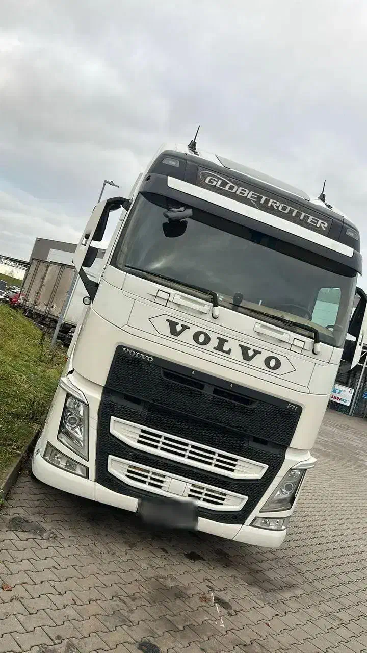 ولوو۵۰۰|خودرو سنگین|بازرگان, |دیوار