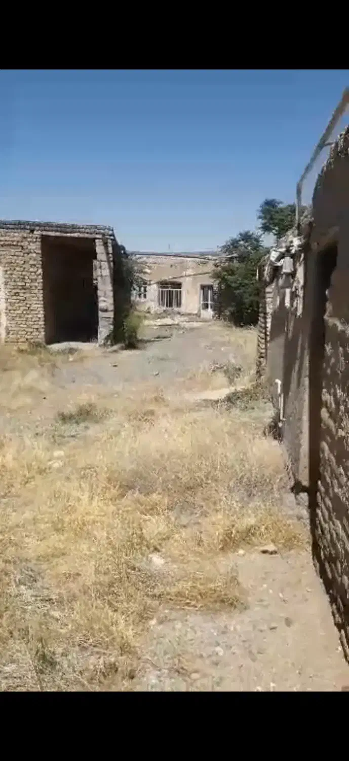 ملک قدیمی ۶۰۰متری واقع در روستای نیک پی|فروش زمین و ملک کلنگی|زنجانرود, |دیوار