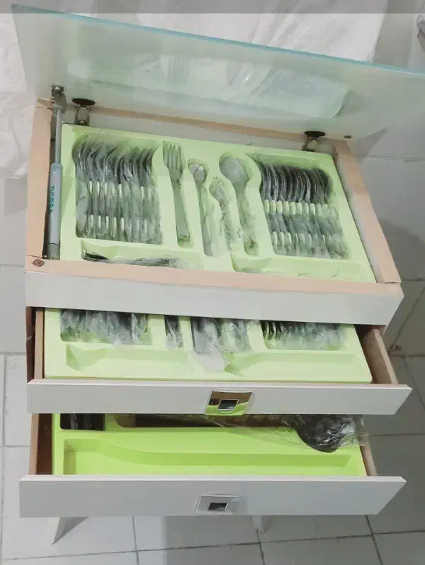 کنسول قاشق و چنگال|بوفه، ویترین، کنسول|زاهدان, |دیوار