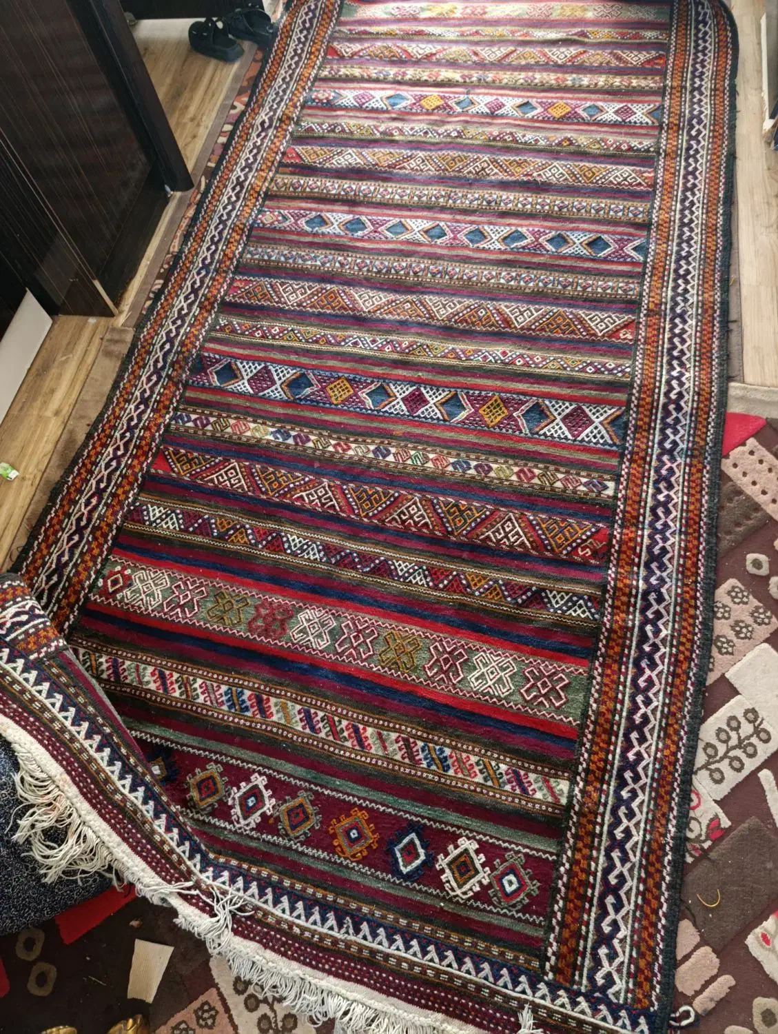 گلیم دستباف پشم|گلیم، جاجیم، گبه|شاهین‌شهر, شهرک گلدیس|دیوار