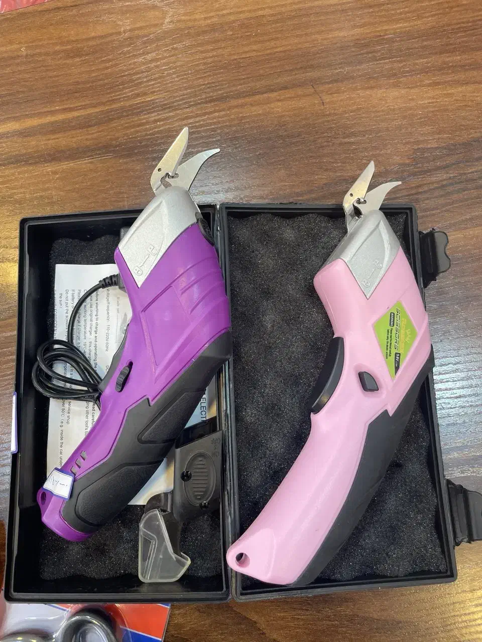 انواع قیچی های برقی وساده و معمولی|لوازم خیاطی و بافتنی|رشت, حسین آباد|دیوار