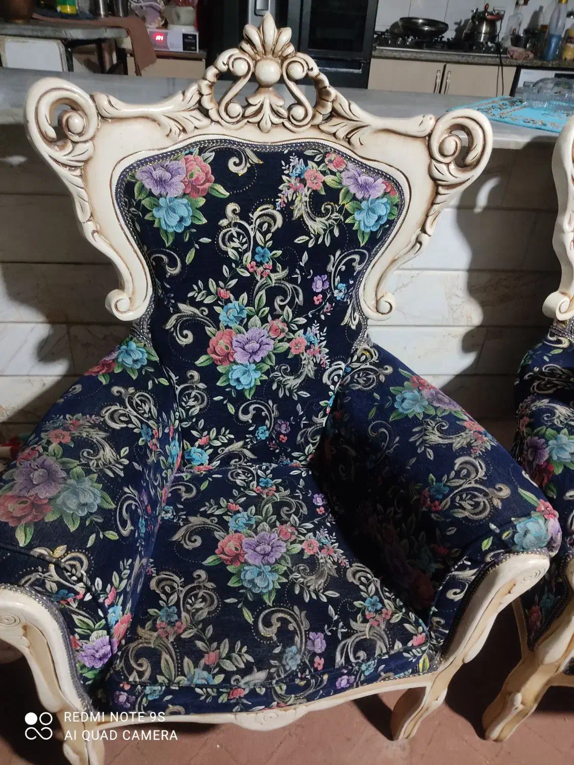 مبل سلطنتی نه نفره|مبلمان خانگی و میز عسلی|قم, قلعه کامکار|دیوار