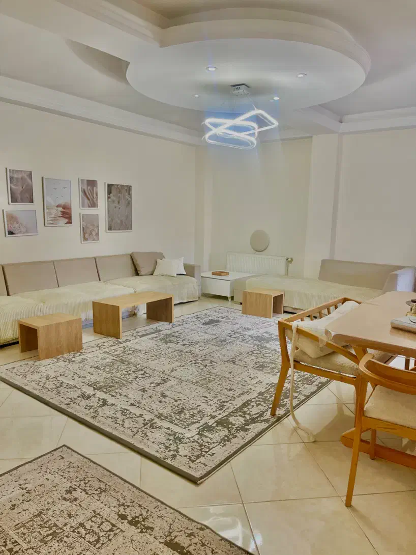 فرش|فرش|تهران, استاد معین|دیوار