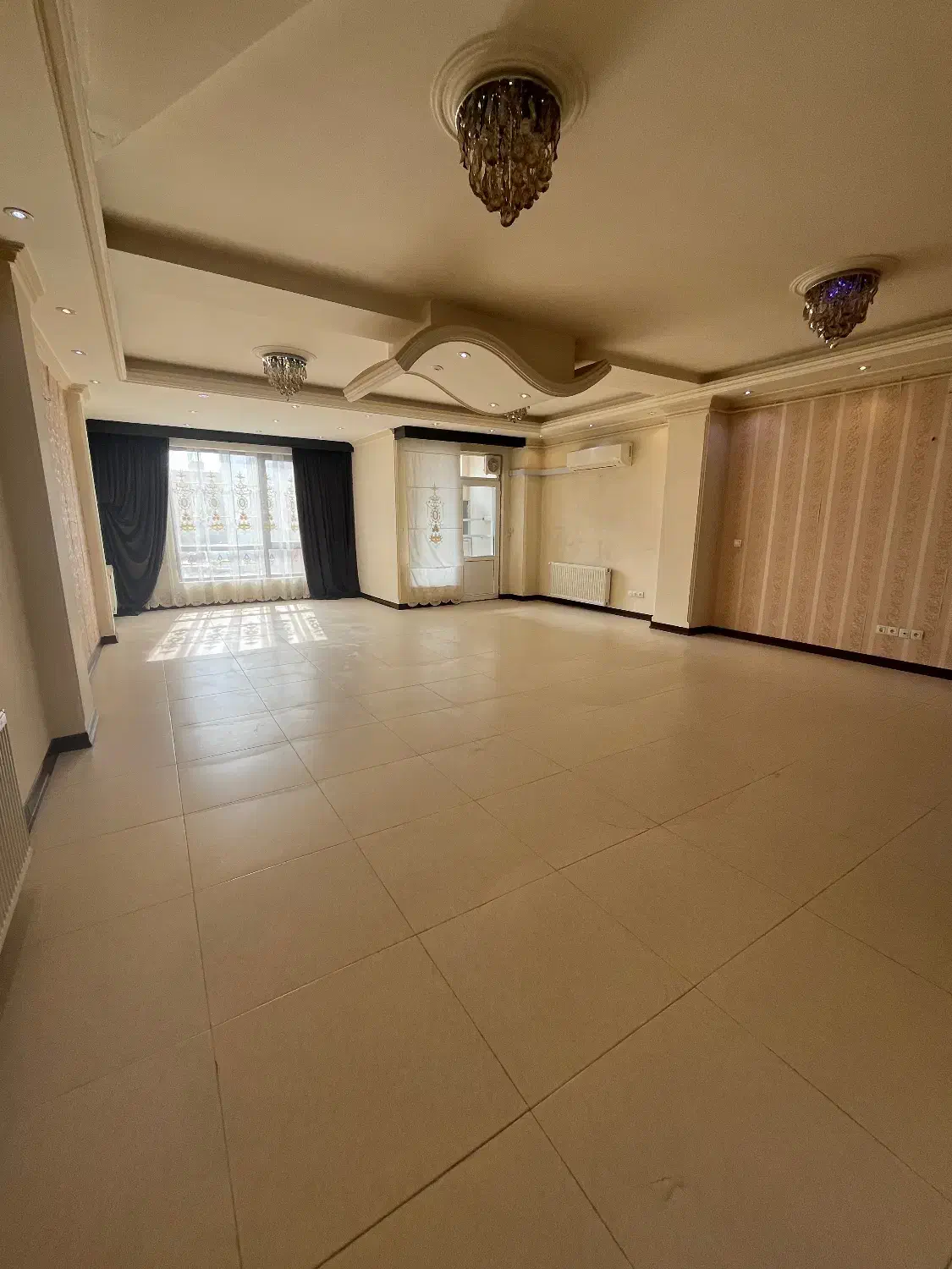 ۱۴۰مترفوق لوکس/لابی و سالن ورزشی/بلوار وحدت جنوبی|فروش آپارتمان|کرمانشاه, |دیوار