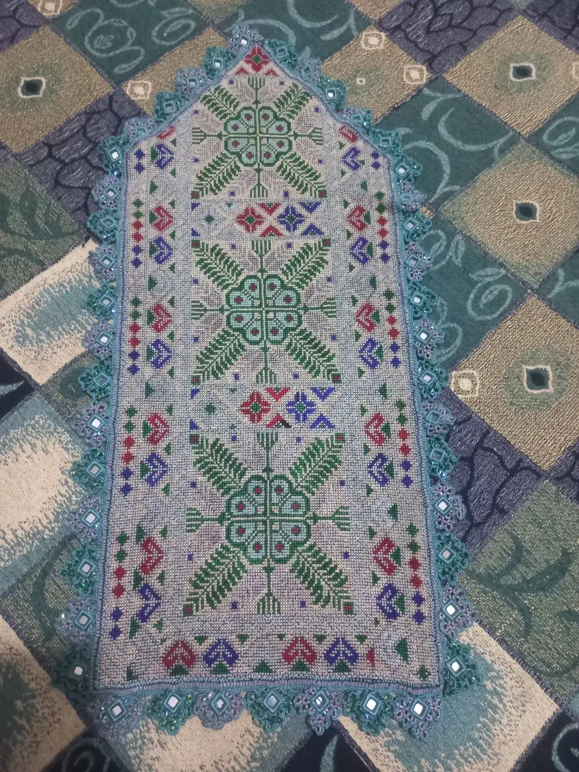 ایینه طویی کریشی|آینه|زاهدان, |دیوار