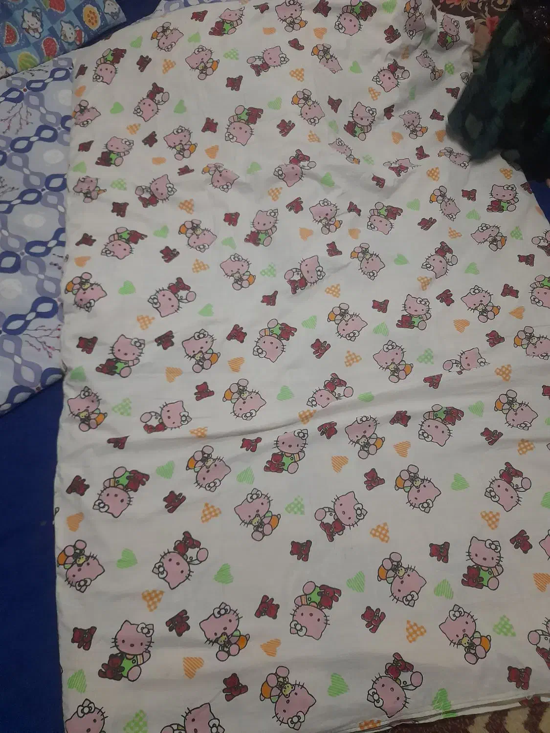 تشک|رختخواب، بالش، پتو|فولادشهر, مسکن مهر فولادشهر|دیوار