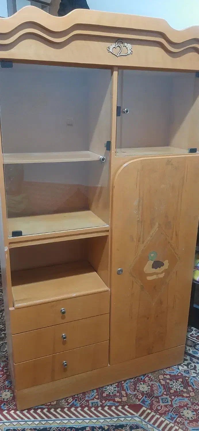 کمدبچه در حد نو|اسباب و اثاث بچه|دورود, |دیوار