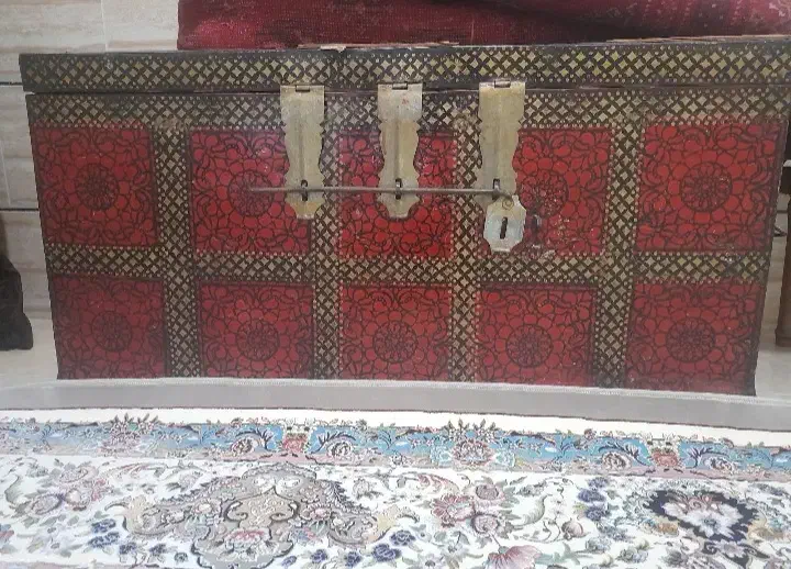 صندوق|کلکسیون اشیاء عتیقه|علیآباد کتول, |دیوار