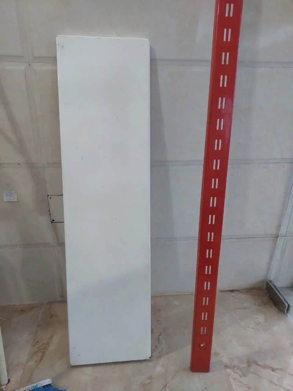 قفسه فروشگاهی|فروشگاه و مغازه|سیاهکل, |دیوار