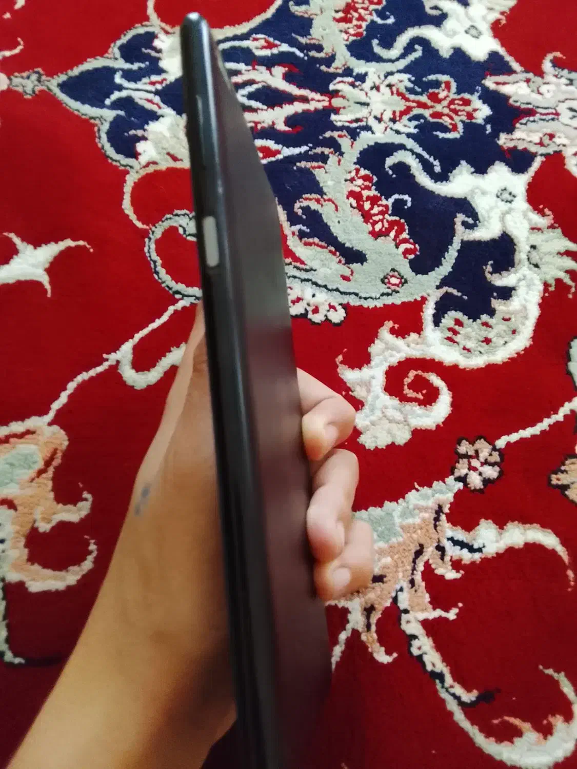 تبلت لنوو|تبلت|کرج, بنیاد|دیوار