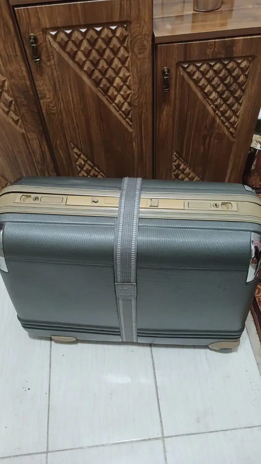 چمدان|کیف، کفش، کمربند|اردبیل, |دیوار