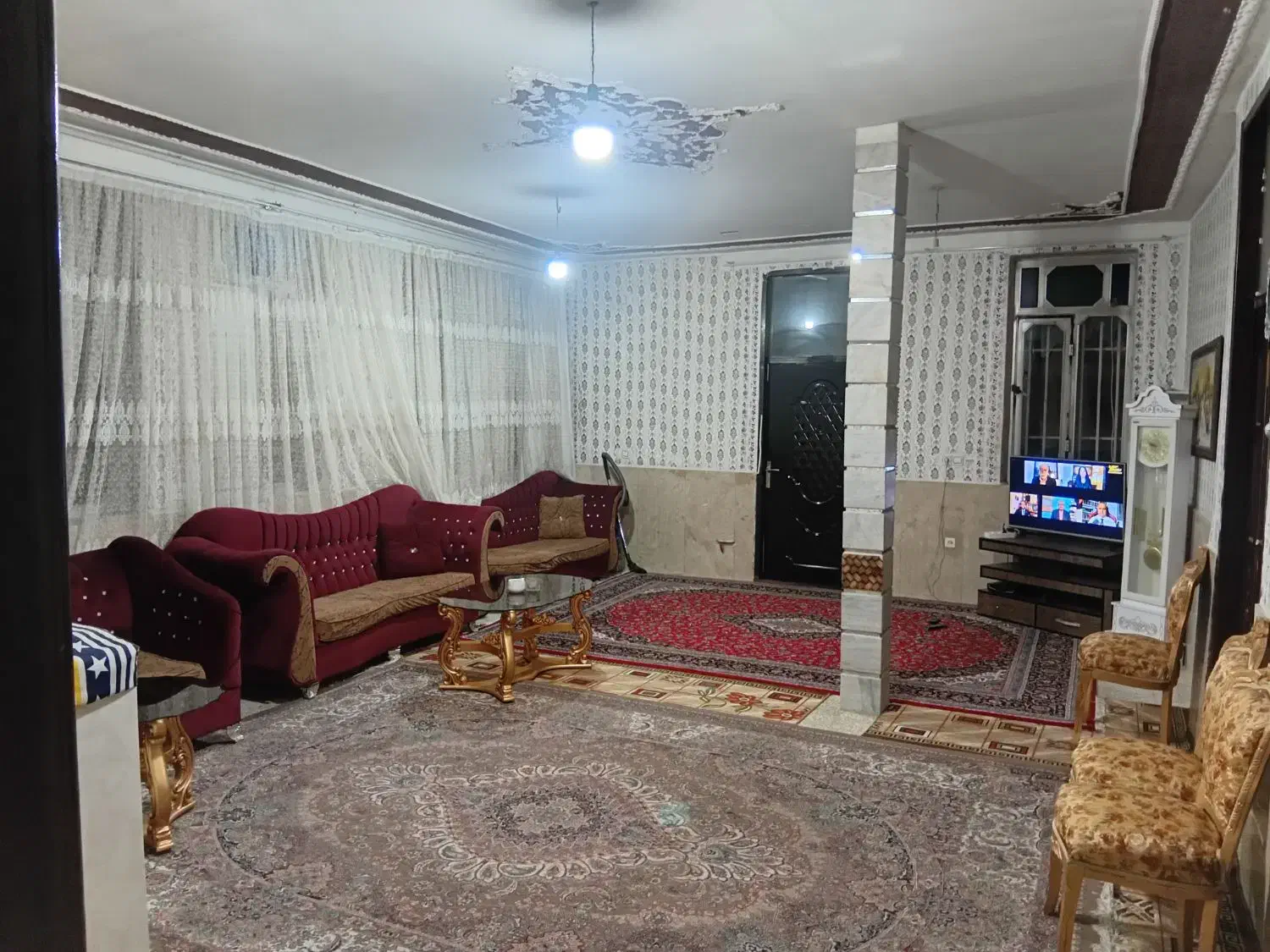 سوییت ۱۰۰متری ویلایی بلوارطاقبستان کوی ۱۲۲|اجارهٔ کوتاه‌مدت آپارتمان و سوئیت|کرمانشاه, |دیوار
