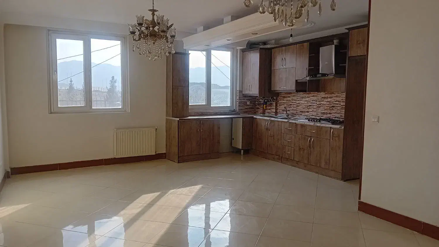 اجاره آپارتمان طبقه اول تک  واحدی